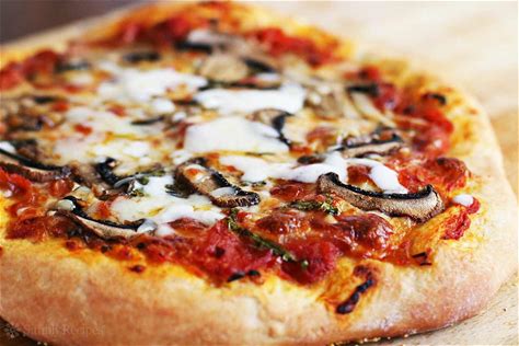 Pizza homemade simple